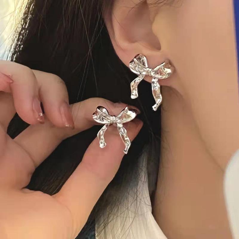 Bow Earrings Silver